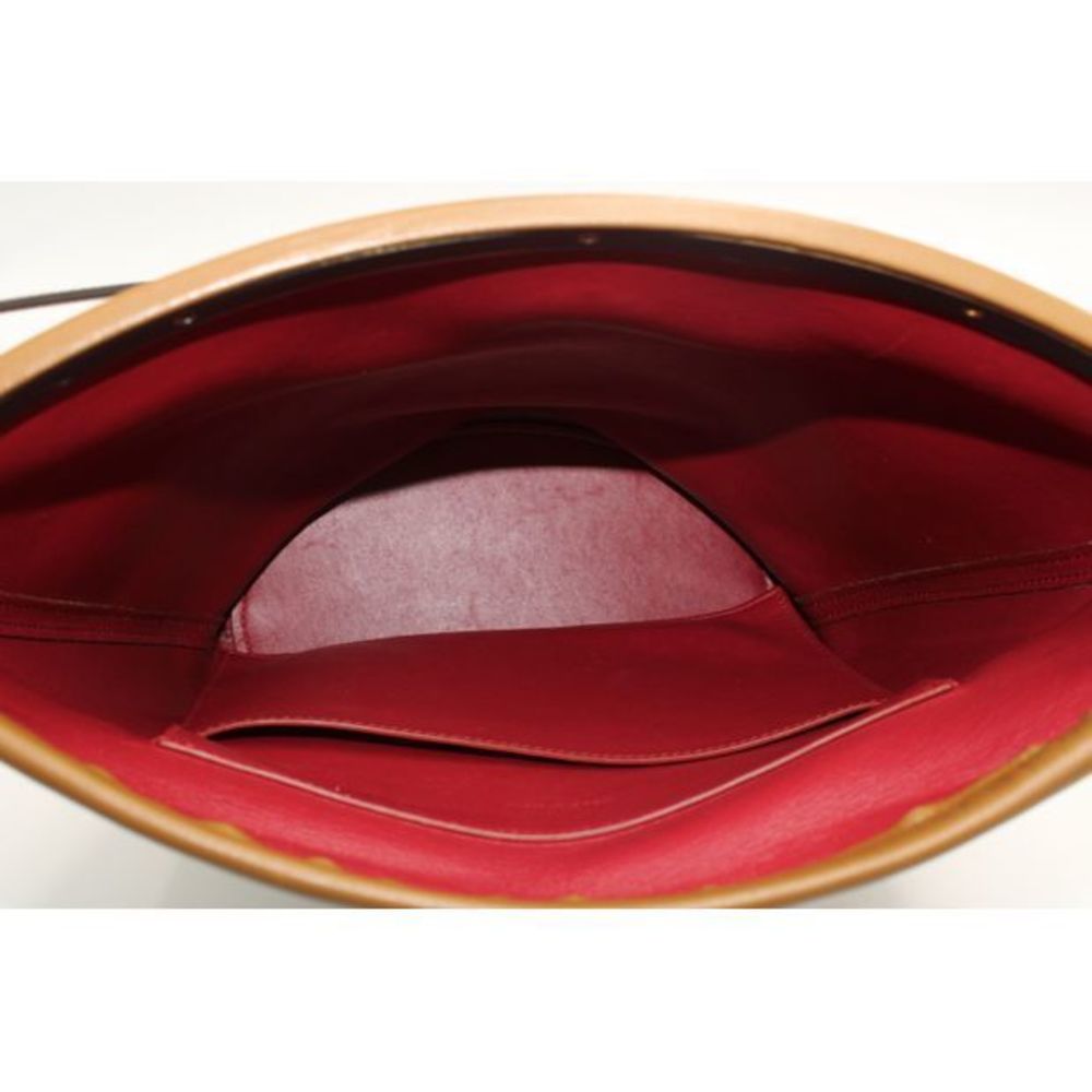 CELINE Clasp Bucket Bag - Picture 6 of 8